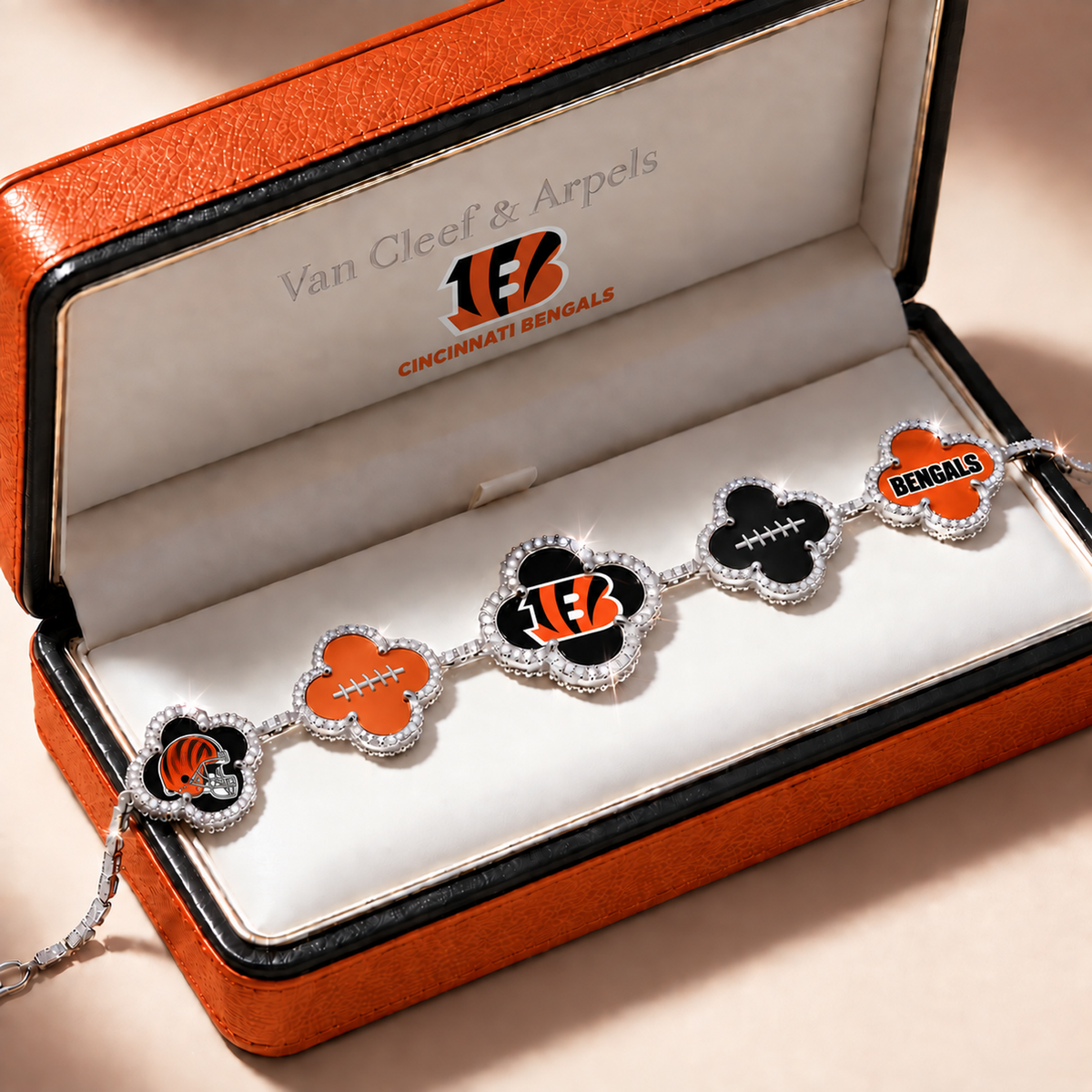 CIN x NFL Luxury Van-bracelet